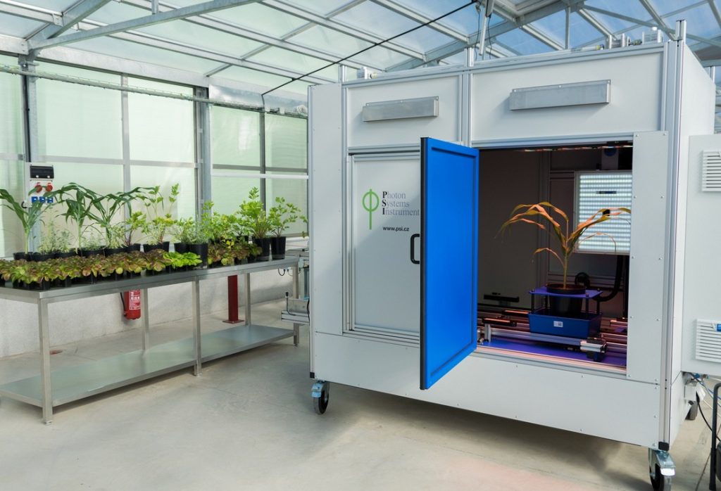 PlantScreen Self Contained QubitPhenomics PlantScreen Self Contained QubitPhenomics